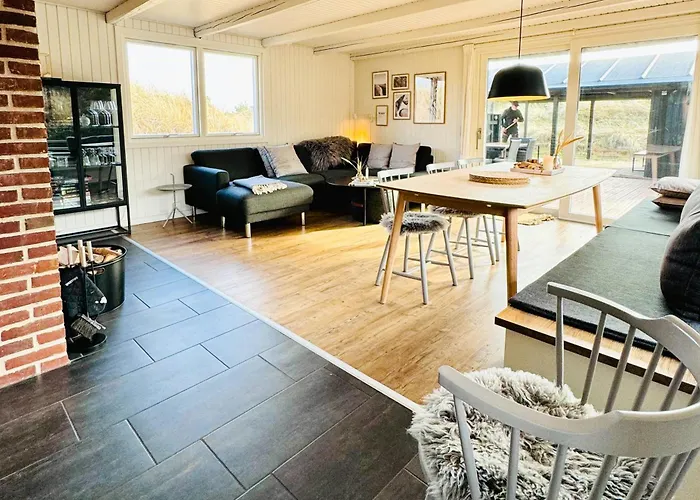 Light In The Dunes Near Denmark's Coast Vakantiehuis Oksbøl